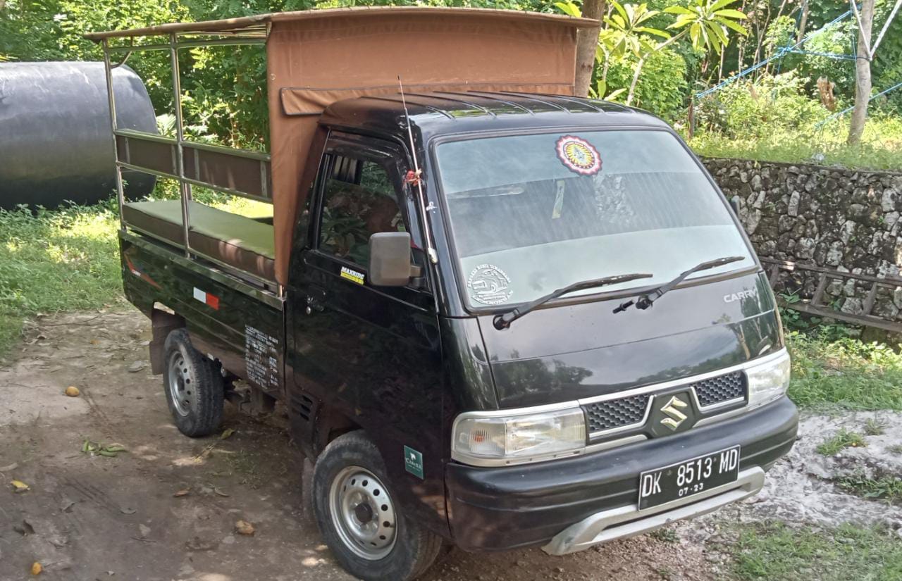 Enjoy Taxi in Nusa Lembongan or Ceningan